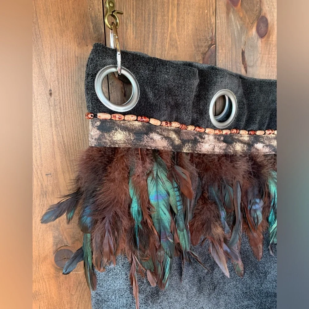 NEW! Hand crafted Large bucket/tote bag with feathers! - Picture 2 of 12